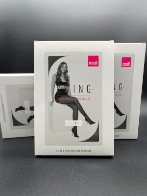 Collant trasparente a compressione graduata MEDI Swing Sheer & Soft punta chiusa disponibile in nero e naturale.