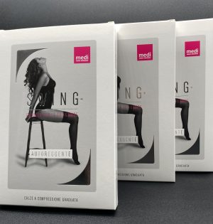Calza autoreggente MEDI Swing Sheer & Soft a punta chiusa trasparente disponibile nei colori naturale e nero.